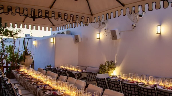 Ένα μαγικό βράδυ στη Μύκονο: Εγκαίνια και δείπνο για το νέο κατάστημα THEMIS•Z στη Μύκονο