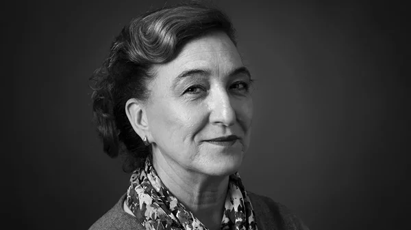 Τα "Πρόσωπα" της Ελευσίνας ζωντανεύουν μέσα από το φωτογραφικό ψηφιδωτό της Lina Bertucci