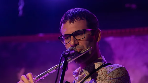 Το ανερχόμενο Decouple Quintet βάζει ξανά τη "τζαζ" στο Jazzet