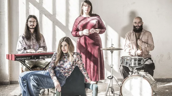 Όταν η ποίηση συναντά τη σκηνή μέσα από δύο performances