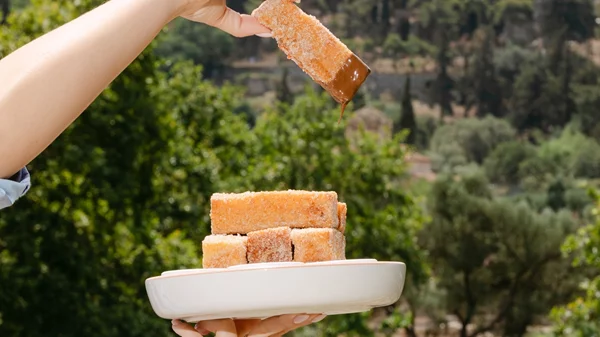 Το "Peggy Sue" μεγάλωσε- και σε υποδέχεται με το signature brunch του στο Θησείο