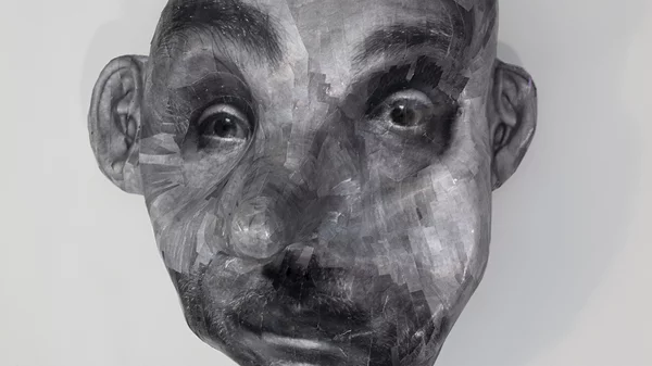 Ανακαλύπτουμε ξανά την ιστορική Στοά Ορφανίδου μέσα από μια εικαστική έκθεση