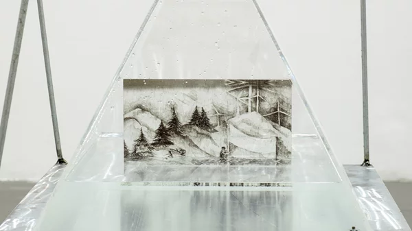 Η Μάγια Παπακώστα επιχειρεί μια εικαστική αναμέτρηση με τα γεγονότα του ελληνικού εμφυλίου πολέμου