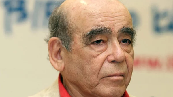 Λίνα Μενδώνη: "Η απώλεια του Θανάση Βαλτινού αφήνει μεγάλο κενό στα Ελληνικά Γράμματα"