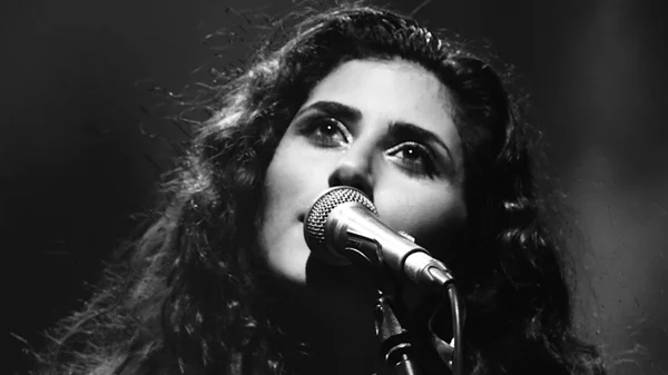 Πού θα δούμε τη Μαρίνα Σπανού φέτος το καλοκαίρι