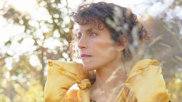 "Μedea loading": Η Ρόζα Προδρόμου μας μιλά για την ψυχική και σωματική εξέγερση της Μήδειας