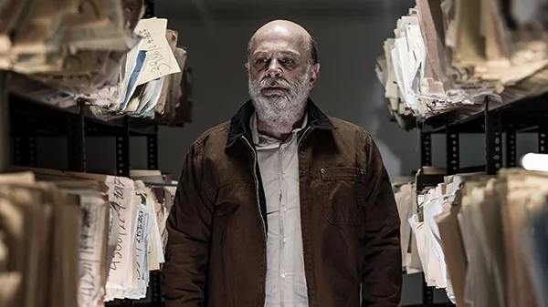 "Μάτια τέσσερα" του Γιάννη Τσίρου και "170 τετραγωνικά/Moonwalk" του Γιωργή Τσουρή στο Ιλίσια-Βολανάκης τον Οκτώβριο