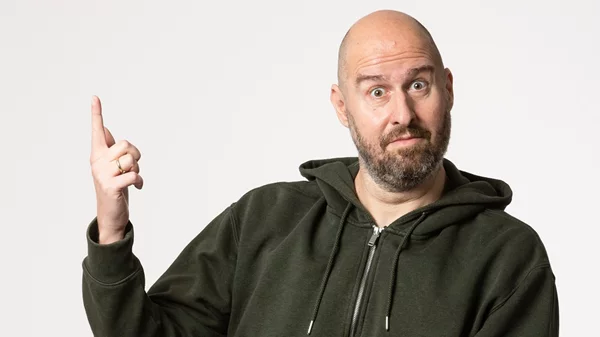 Ο Αριστοτέλης Ρήγας αποκαλύπτει "Και το όνομα αυτού" για δεύτερη χρονιά.