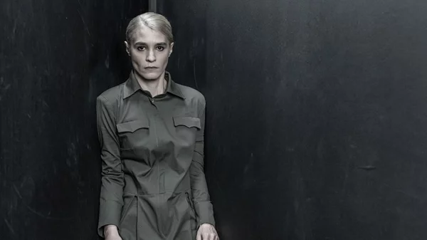 "Όλοι εμείς πουλιά": Στο Εθνικό Θέατρο σκηνοθετεί ο Οδυσσέας Παπασπηλιόπουλος το βραβευμένο έργο του Ουαζντί Μουαουάντ