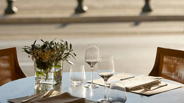 "Daios Bar Restaurant", Θεσσαλονίκη: Δημιουργικό Αναστάσιμο μενού με θέα στον Θερμαϊκό