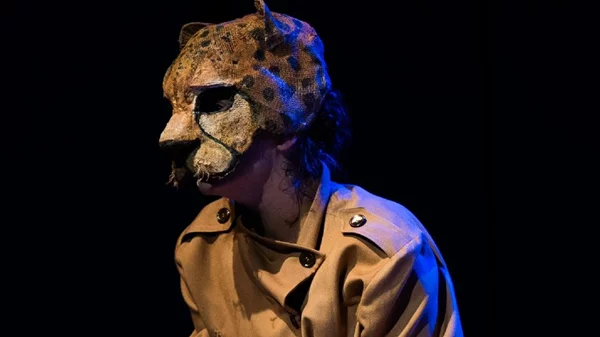 Το "Καπλάνι της Βιτρίνας" της Άλκης Ζέη έρχεται στην Κεντρική Σκηνή του Ιδρύματος "Μιχάλης Κακογιάννης"