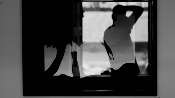 Εξερυνώντας την τέχνη με έναν νέο τρόπο στην έκθεση "ανυπΟγραφα" στη Χίο