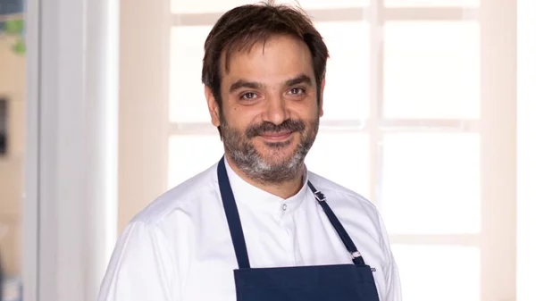 H "Cookoovaya" πετάει για Σεν Τροπέ