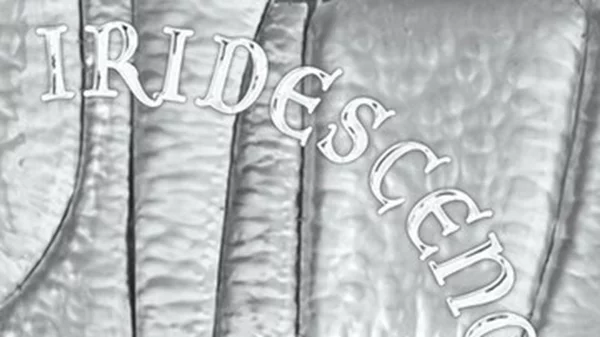 Ένα ομαδικό καλλιτεχνικό show εξερευνά την έννοια του ιριδισμού