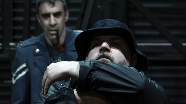 "Η γραμμή σκιάς": Μια τραγική ναυτική περιπέτεια στο Rabbithole