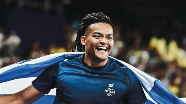 Ο "ιπτάμενος" Εμμανουήλ Καραλής έγινε βιβλίο