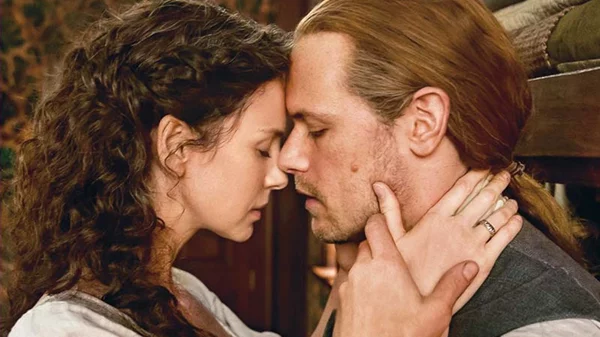 Η σειρά βιβλίων "Outlander" επιστρέφει με τις "Φωνές του Πεπρωμένου"