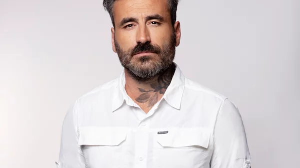 "Into your heart", η νέα εκπομπή του Γιώργου Μαυρίδη