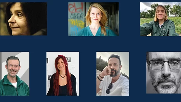 Ένα βιβλιοπωλείο στην Αθήνα φιλοξενεί βραδιά ποίησης με Σλοβάκους και Έλληνες ποιητές και ποιήτριες