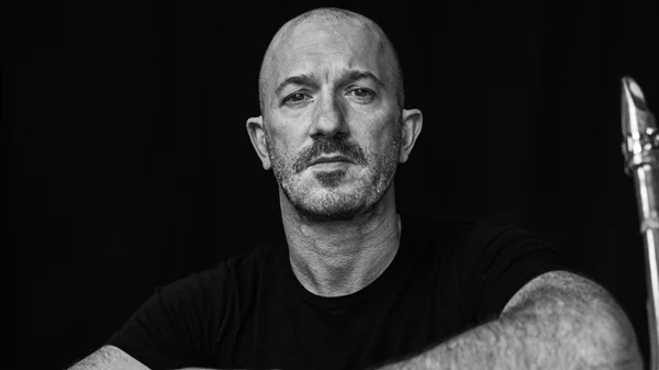 Ο avant-garde σαξοφωνίστας Colin Stetson για πρώτη φορά στην Αθήνα