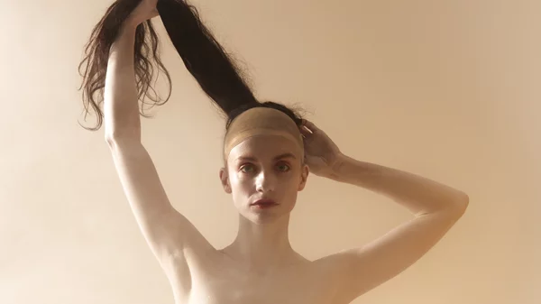 Ποια είναι η "Τουραντό" που σκηνοθετεί ο Στάθης Λιβαθινός;