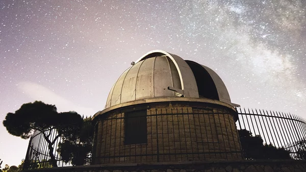 Αναζητώντας το αστέρι των Χριστουγέννων μέσα από το τηλεσκόπιο Δωρίδη