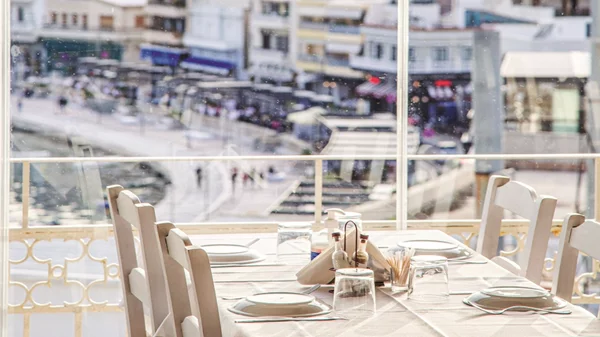 "Ψ...art με θέα": Η πολυτέλεια της ψαροσύνης