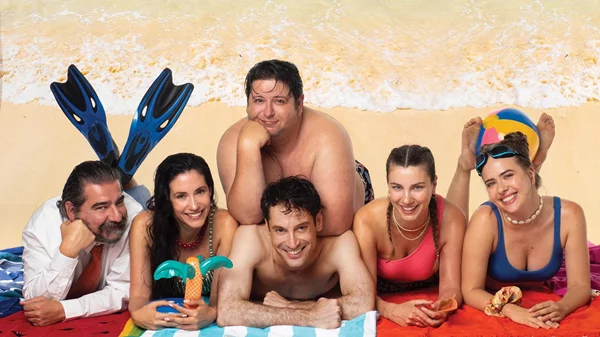 Αποκλειστικό: "Μια μέλισσα τον Αύγουστο" ετοιμάζεται για νέες πτήσεις αυτό το καλοκαίρι