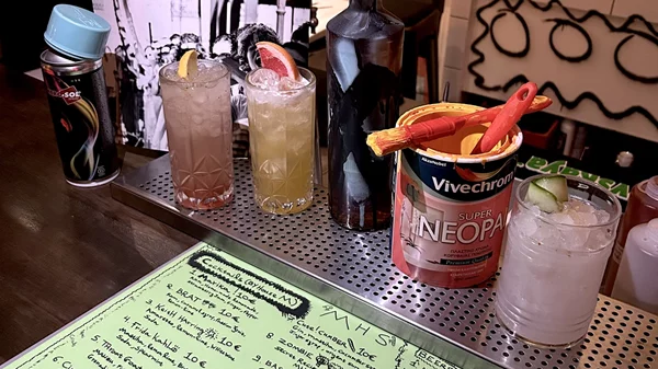 Στο Marika Hybrid Space για κοκτέιλ, ποίηση και DJ set