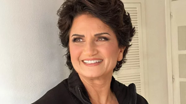 Η Αλκηστις Πρωτοψάλτη ξανά στο Θέατρο Παλλάς