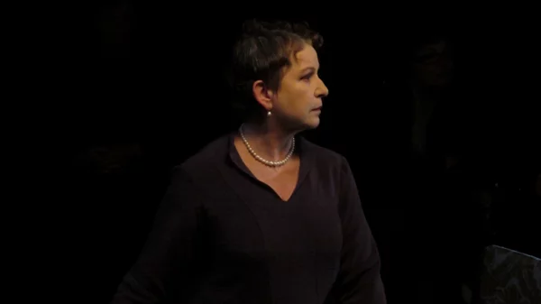 Η Άννα Κοκκίνου διαβάζει Βιζυηνό στις τελευταίες Παραβάσεις της σεζόν στο ΚΠΙΣΝ