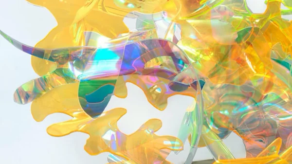 Τα "κρυστάλλινα" έργα της Berta Fischer αψηφούν τη βαρύτητα