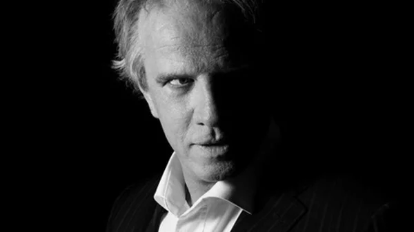 Ο Christopher Lambert πρωταγωνιστεί στο μουσικοχορευτικό "Blind Forgiveness"