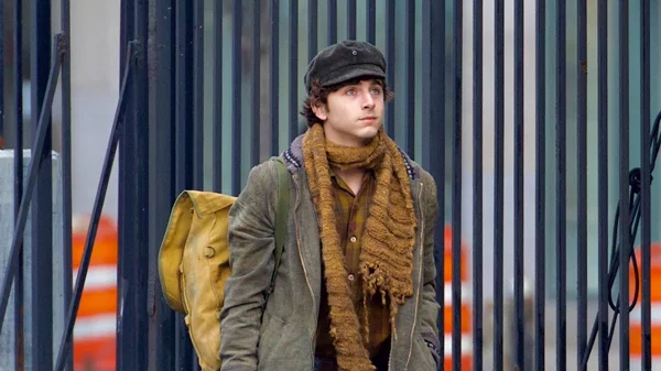 "A complete unknown": Ο Τιμοτέ Σαλαμέ είναι ο Bob Dylan