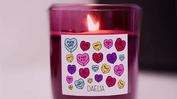 Anti Valentine’s κεριά και δώρα που "μοσχοβολούν" αγάπη