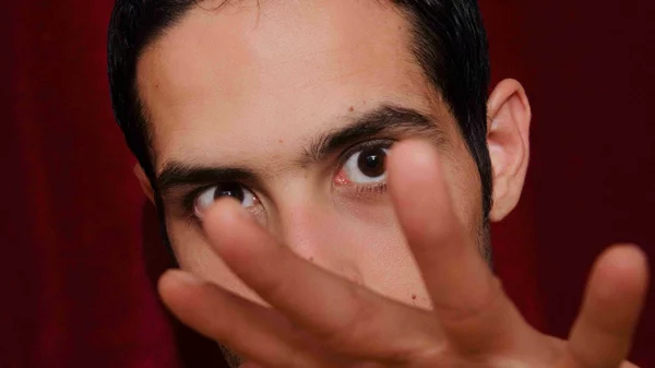 Όσα μάθαμε για τον χορογράφο Δημήτρη Μυτιληναίο και το "REDUNDANCes"