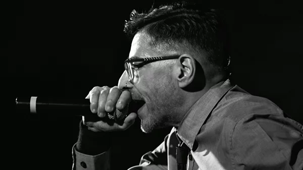 Ο Μιθριδάτης έρχεται στο Caja De Musica