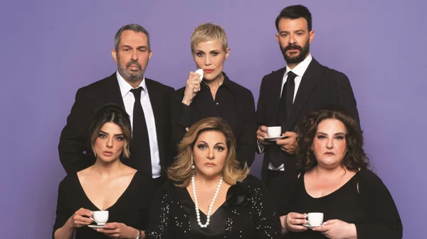 Αθηναϊκά Θέατρα: Οικογενειακή κωμωδία ή κοινωνική κριτική;