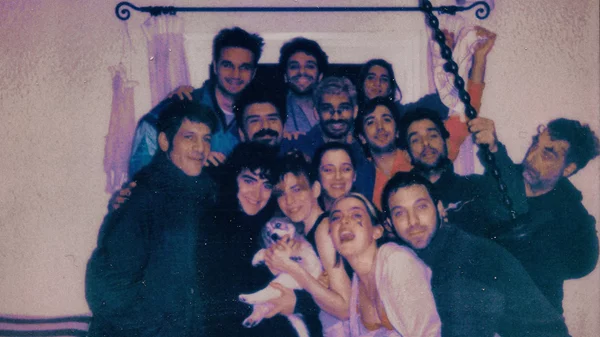 Ο Νίκος Πάστρας μάς ξεναγεί στα παρασκήνια των "Μπάσταρδων"