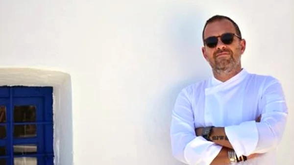 Κάτι τρέχει στο εμπορικό κέντρο Λαιμού, στο Κολωνάκι