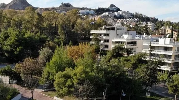 Περιπλανήσεις στην υπαίθρια γλυπτοθήκη του Ψυχικού