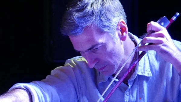 Αυτοσχεδιάζοντας μουσικά στο Ινστιτούτο Γκαίτε