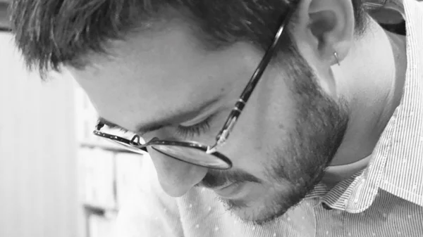 Ο Πάνος Στασινός στις "Συναντήσεις με νέους ποιητές" του Ιανού