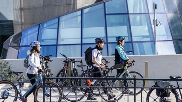 Το πρόγραμμα "Με ποδήλατο στην Ιστορία και την Τέχνη" ενισχύει την αστική ποδηλασία