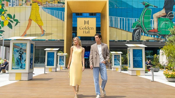 Το καλοκαίρι στο Golden Hall είναι εμπειρία!