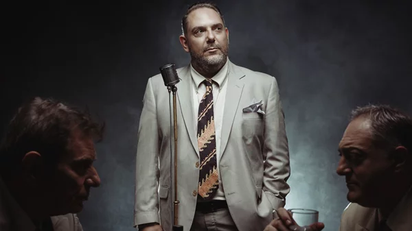 "Τα πήρες όλα κι έφυγες": Η ζωή του Στράτου Διονυσίου τον Μάρτιο στη σκηνή με ένα καστ-έκπληξη