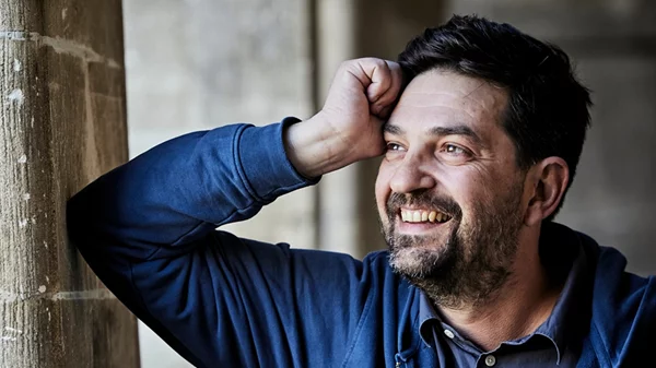 Τιάγκο Ροντρίγκες: "Μπορούμε όλοι να συναντηθούμε γύρω από την ελληνική τραγωδία και να μιλήσουμε την ίδια γλώσσα"