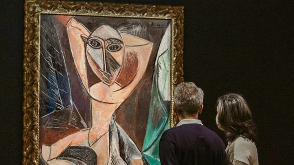 Η γυναικεία μορφή στη συλλογή του Ιδρύματος Γουλανδρή