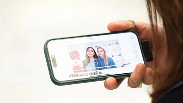 Είσαι 14-17 ετών, αγαπάς τη δημοσιογραφία και το σινεμά; Γίνε μέρος των Young Reporters