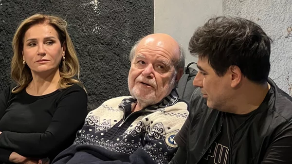 Αποκλειστική ματιά στην "Αστόρια", που καταφθάνει στο Παλλάς